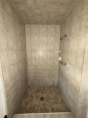 354 Brookview Drive, Garland, TX 75043