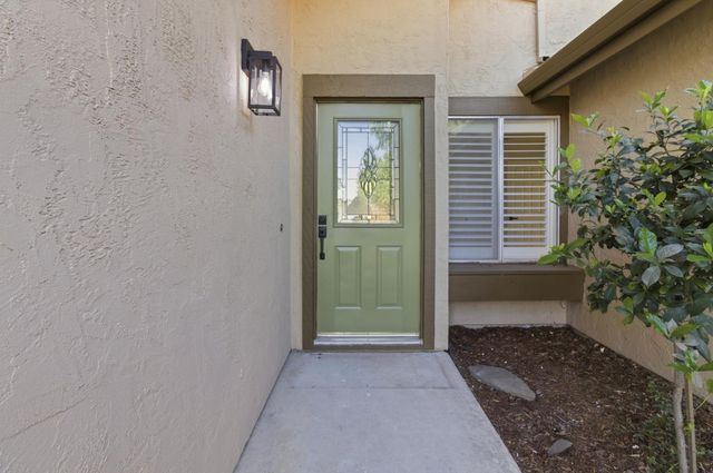 8263 Foxfire Dr, Orangevale, CA 95662