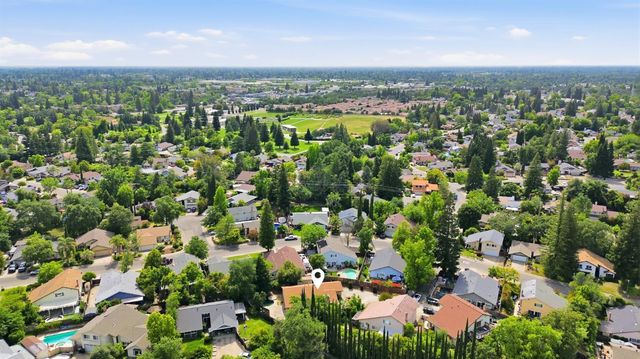 8263 Foxfire Dr, Orangevale, CA 95662