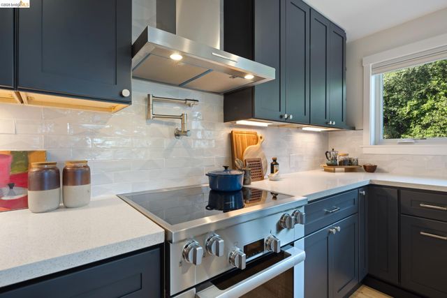 6808 Del Monte Ave, Richmond, CA 94805