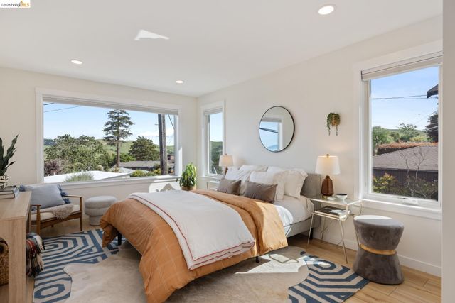 6808 Del Monte Ave, Richmond, CA 94805