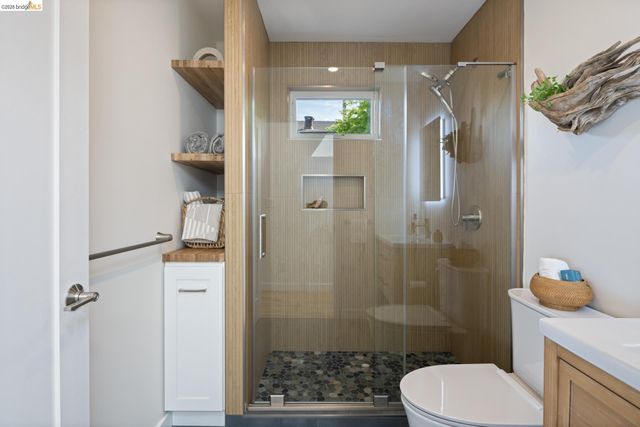 6808 Del Monte Ave, Richmond, CA 94805