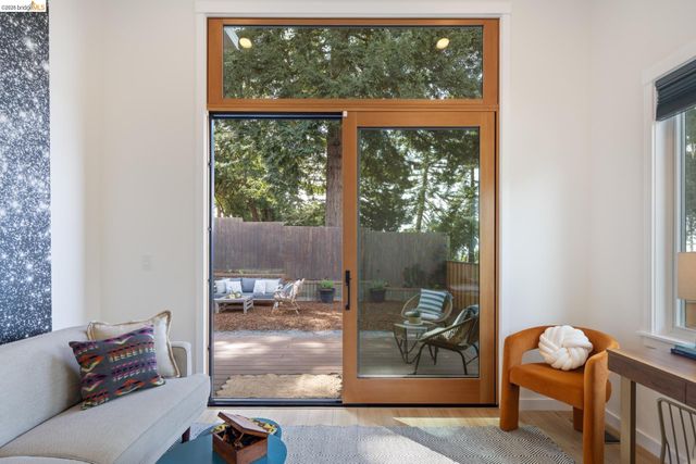 6808 Del Monte Ave, Richmond, CA 94805