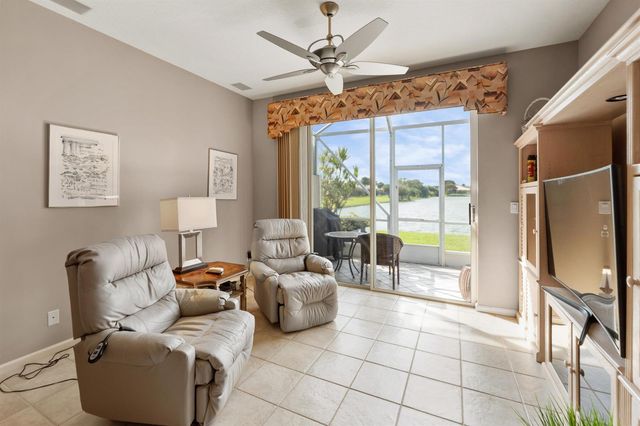 10665 Royal Caribbean Circle, Boynton Beach, FL 33437