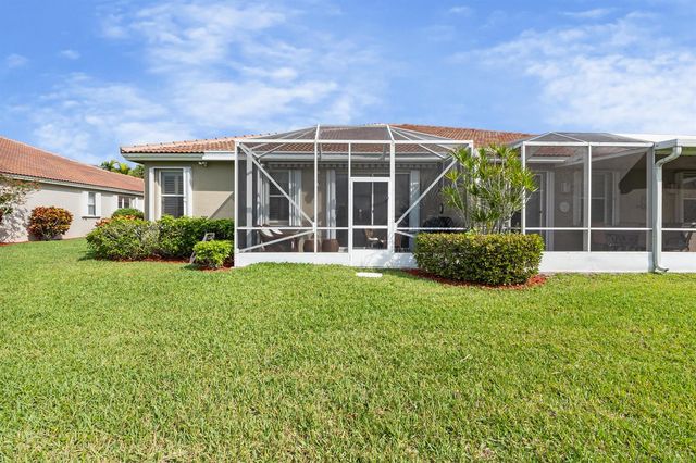 10665 Royal Caribbean Circle, Boynton Beach, FL 33437