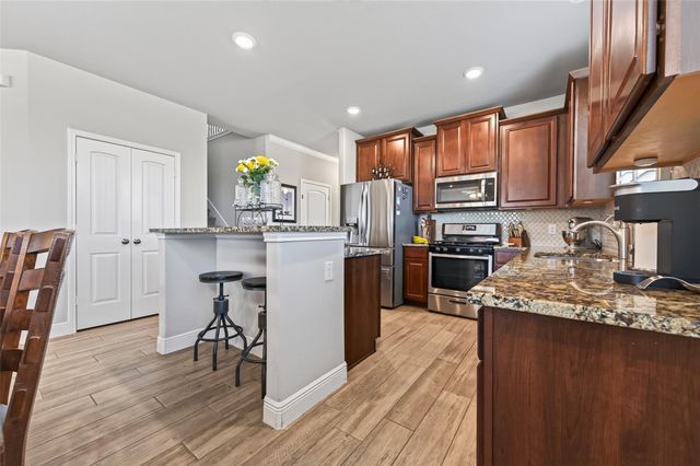 206 Abner Lane, Montgomery, TX 77356