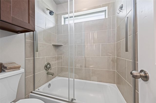 206 Abner Lane, Montgomery, TX 77356