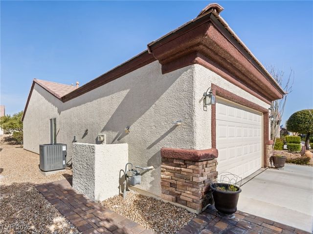 2520 Mourning Warbler Avenue, North Las Vegas, NV 89084