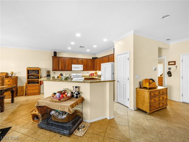 2520 Mourning Warbler Avenue, North Las Vegas, NV 89084
