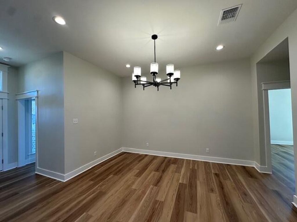 Image 6 of property listing at 3605 Clearview Drive, San Angelo, TX 76904