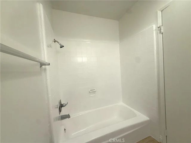 1974 W Glenoaks Avenue E, Anaheim, CA 92801