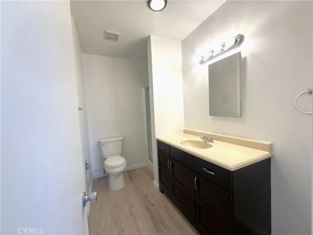 1974 W Glenoaks Avenue E, Anaheim, CA 92801