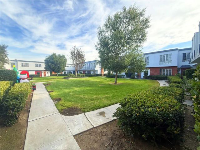 1974 W Glenoaks Avenue E, Anaheim, CA 92801