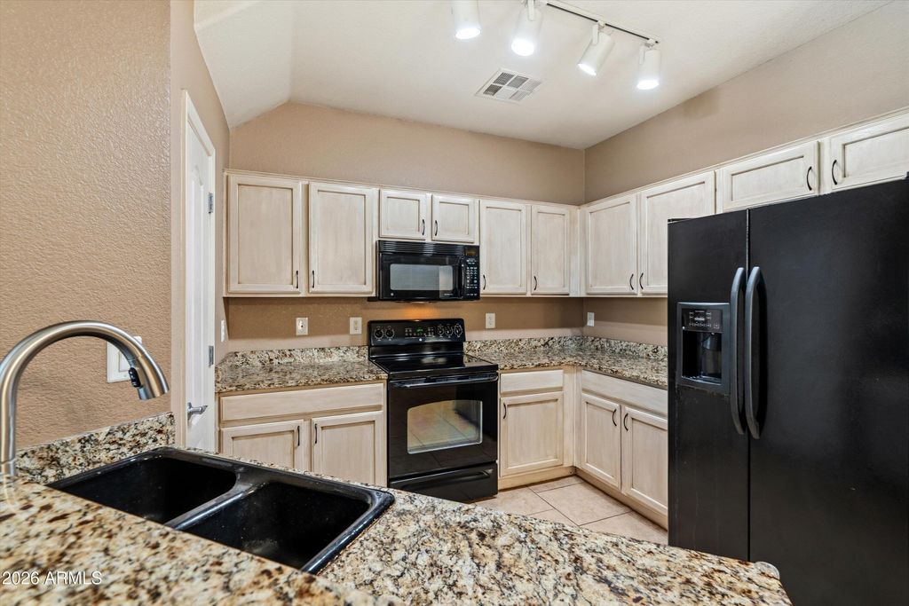 20033 N 49TH Drive, Glendale, AZ 85308 — photo 3