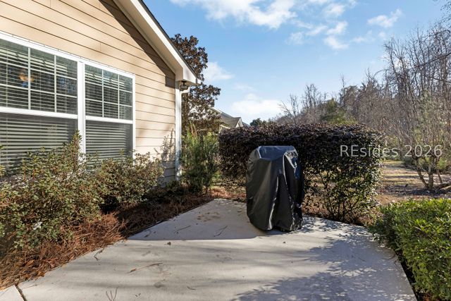 12 Royal Holly Ct, Bluffton, SC 29910
