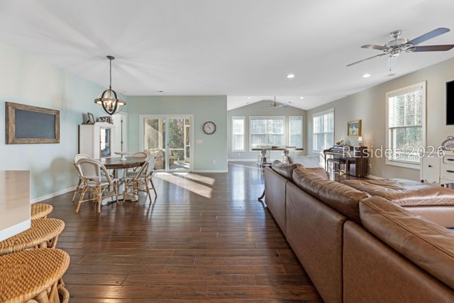 12 Royal Holly Ct, Bluffton, SC 29910