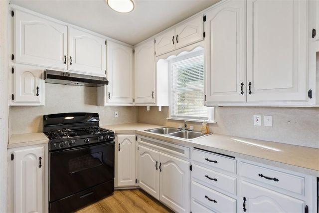 7012 NW 62nd Street, Bethany, OK 73008