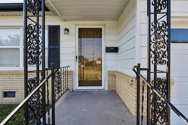 7012 NW 62nd Street, Bethany, OK 73008