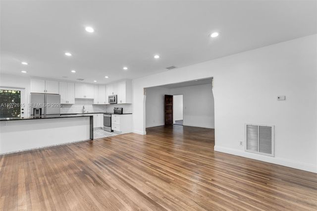 3965 SW 60th Ct 0, Miami, FL 33155