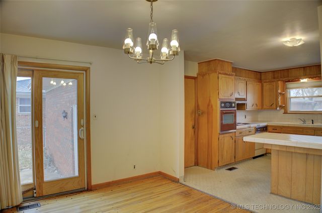 9740 E 3rd Street, Tulsa, OK 74128