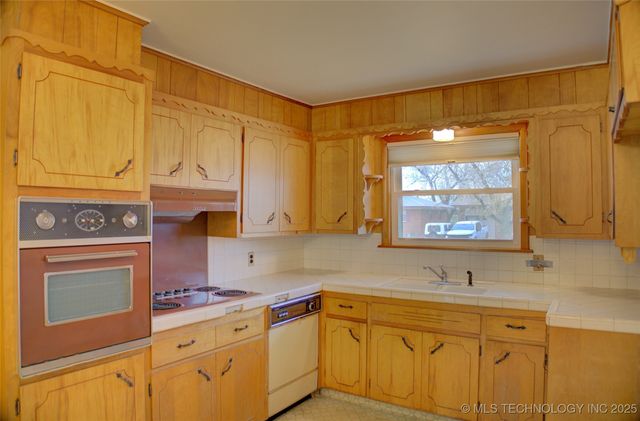 9740 E 3rd Street, Tulsa, OK 74128