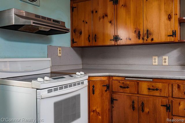 1022 17th Street, Port Huron, MI 48060