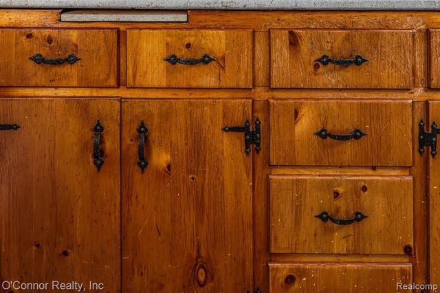 1022 17th Street, Port Huron, MI 48060