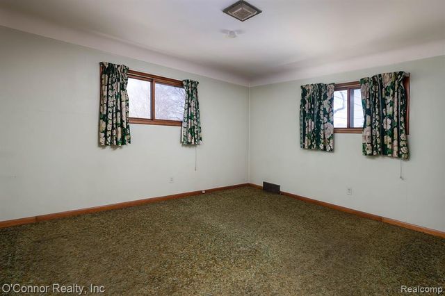 1022 17th Street, Port Huron, MI 48060