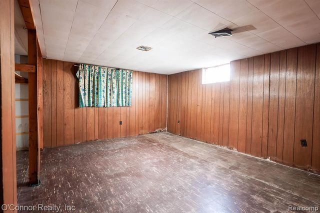 1022 17th Street, Port Huron, MI 48060