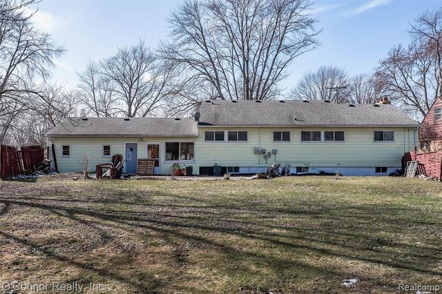 1022 17th Street, Port Huron, MI 48060