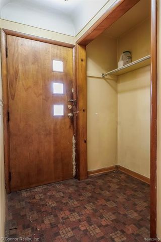 1022 17th Street, Port Huron, MI 48060