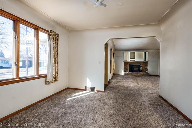 1022 17th Street, Port Huron, MI 48060