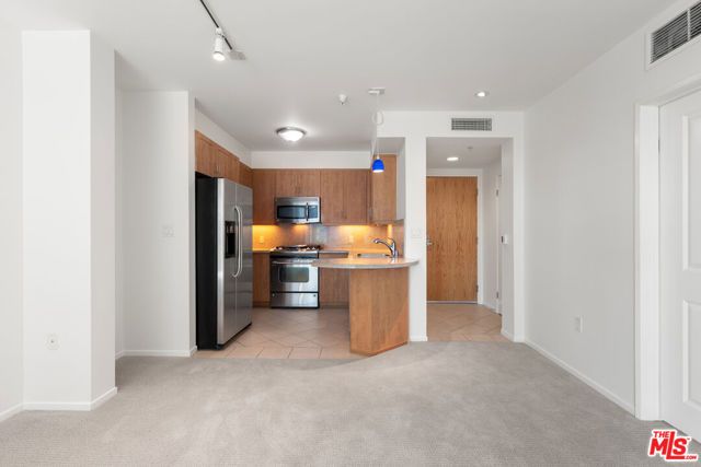 267 S San Pedro Street 221, Los Angeles, CA 90012