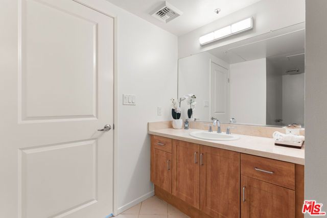 267 S San Pedro Street 221, Los Angeles, CA 90012