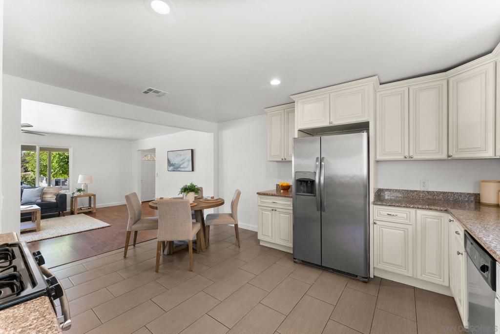 Image 10 of property listing at 5321 Santa Margarita, San Diego, CA 92114