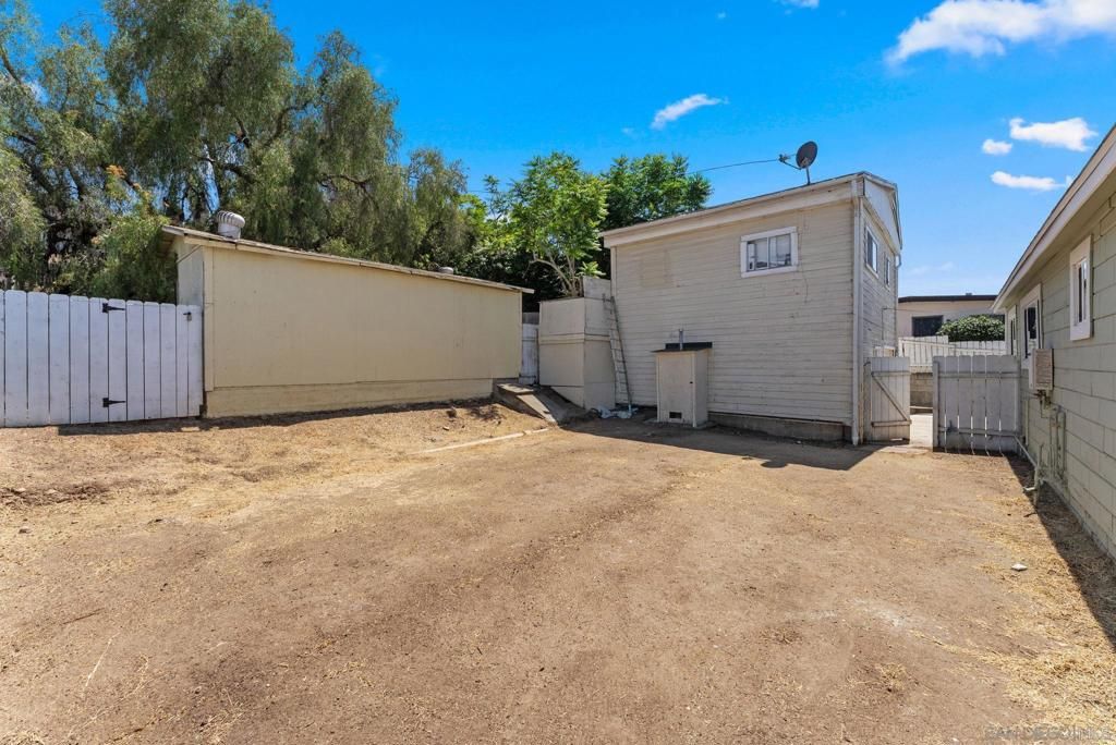 Image 21 of property listing at 5321 Santa Margarita, San Diego, CA 92114
