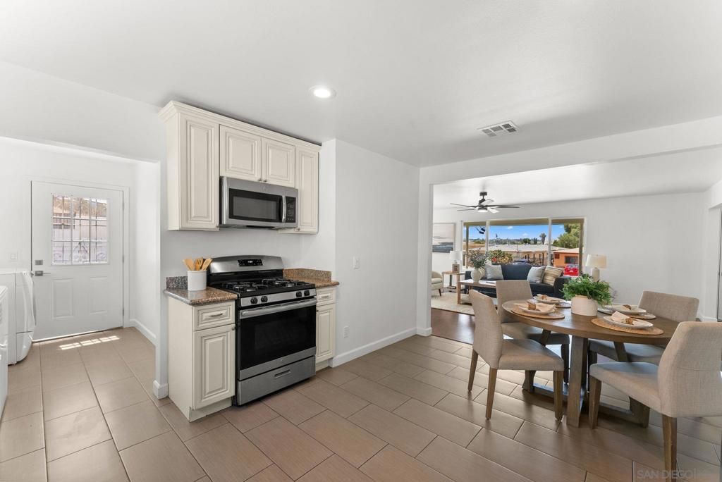 Image 9 of property listing at 5321 Santa Margarita, San Diego, CA 92114