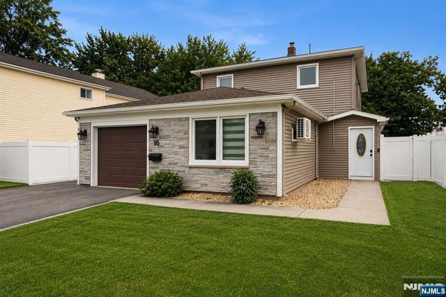 16 Adrian Street, Pompton Lakes, NJ 07442