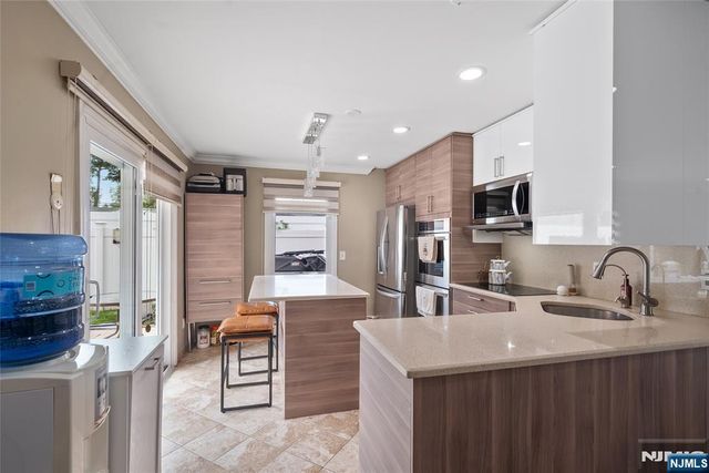 16 Adrian Street, Pompton Lakes, NJ 07442