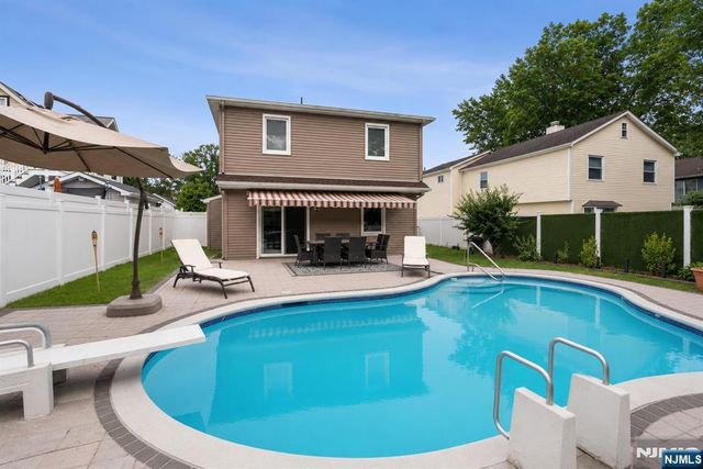 16 Adrian Street, Pompton Lakes, NJ 07442