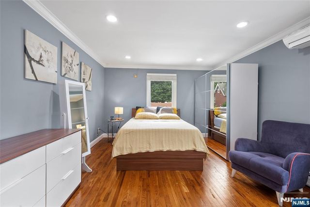 16 Adrian Street, Pompton Lakes, NJ 07442