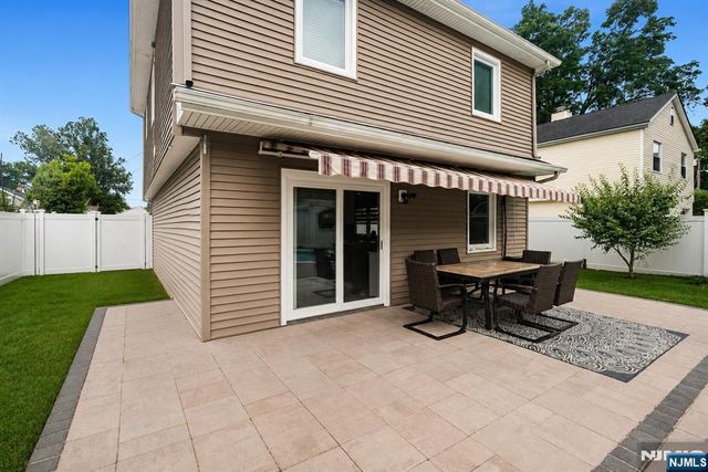 16 Adrian Street, Pompton Lakes, NJ 07442