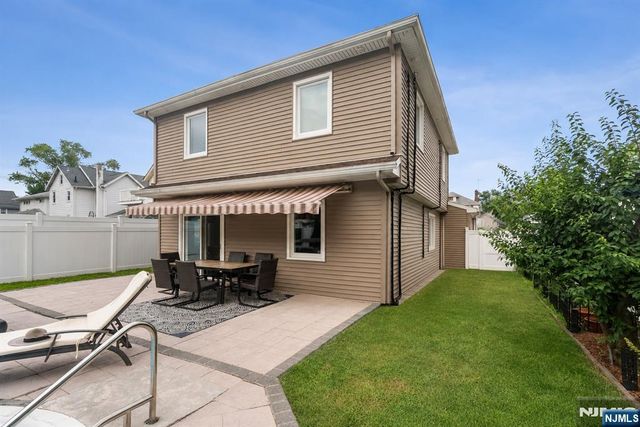 16 Adrian Street, Pompton Lakes, NJ 07442