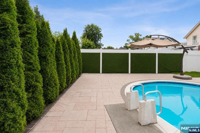 16 Adrian Street, Pompton Lakes, NJ 07442