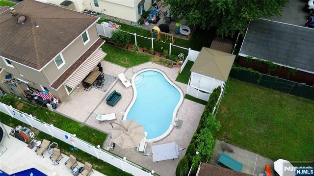 16 Adrian Street, Pompton Lakes, NJ 07442