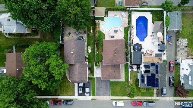 16 Adrian Street, Pompton Lakes, NJ 07442
