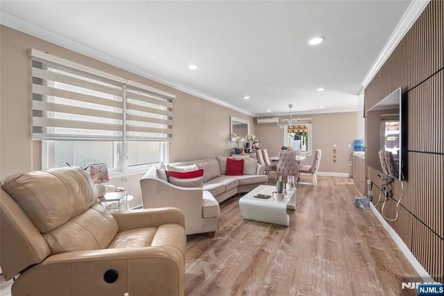 16 Adrian Street, Pompton Lakes, NJ 07442