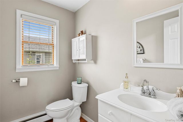 155 2nd Avenue, Peconic, NY 11958