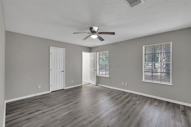 29806 Lazy Lane, Spring, TX 77386