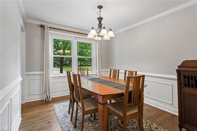 124 Camelot CRES, Yorktown, VA 23693
